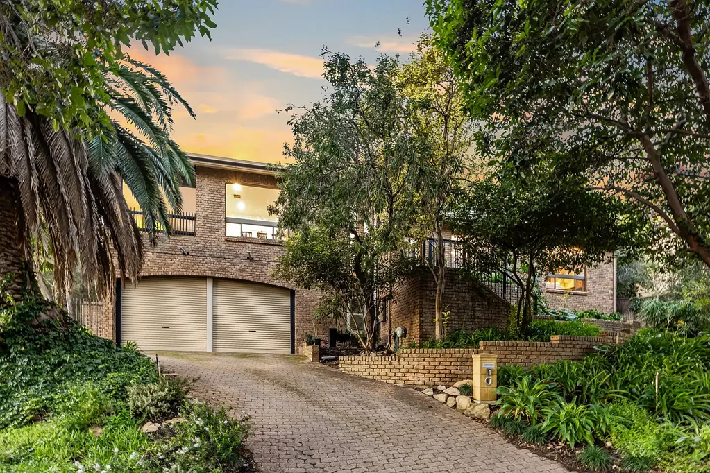 Burnside 3ਬੈੱਡਰੂਮ A tranquil family home with views, light and lifestyle…