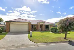 64 Daintree Drive, Parkinson