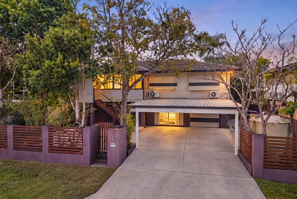 Strathpine 3બેડરૂમ Poolside Living with Space, Storage & a Separate Shed