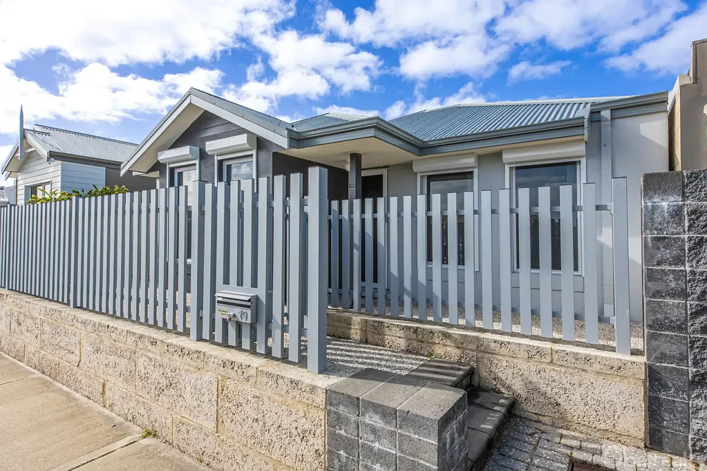 Coastal living in the heart of Golden Bay