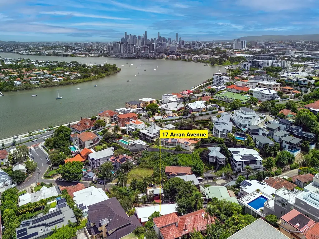 17 Arran Avenue, Hamilton, QLD 4007