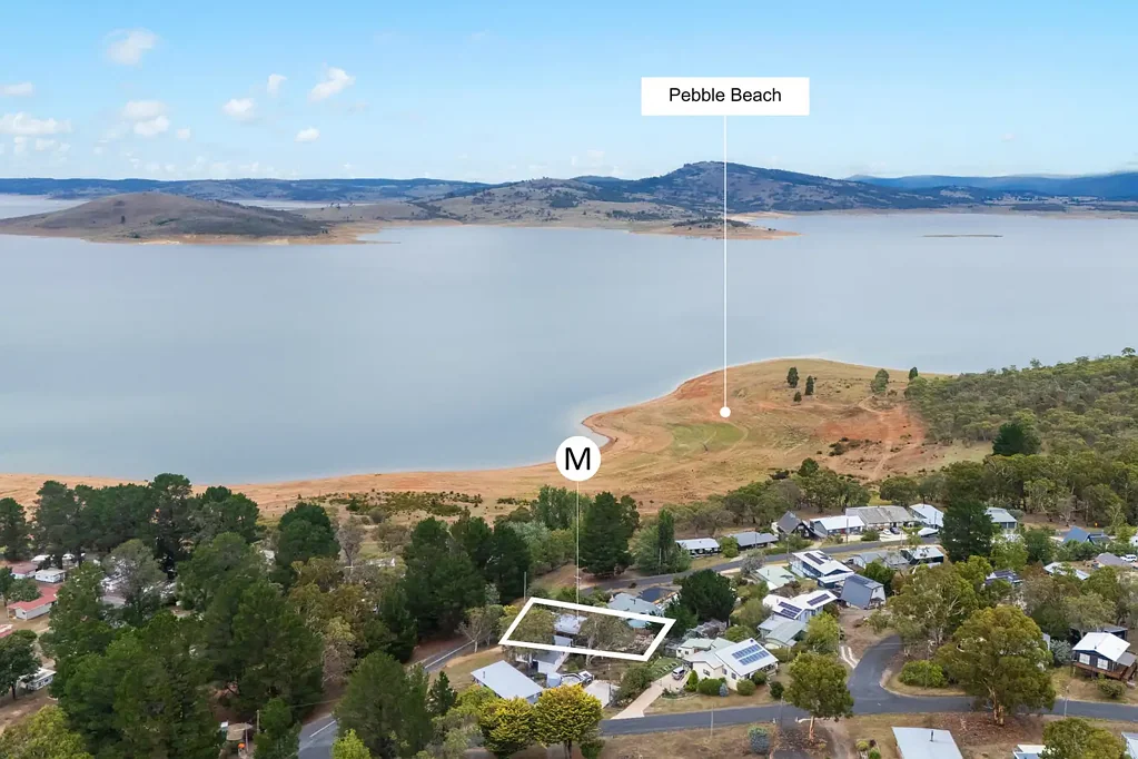 Old Adaminaby 3房  Character-Filled Retreat by the Lake