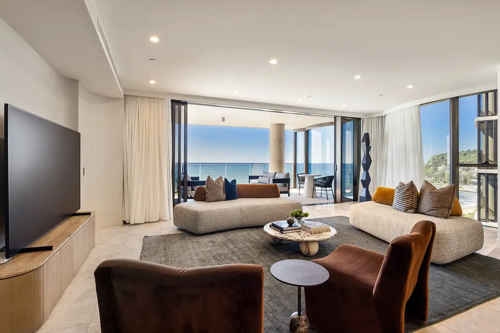 Burleigh Heads 2 Bedroom Brand New, Landmark Beachfront Luxury at Mondrian Residences