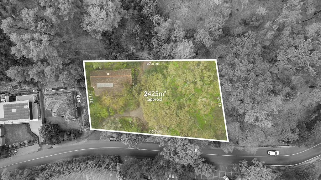 Waterfall Gully 4 Slaapkamer A Rare Foothills Holding with an Extraordinary Future
