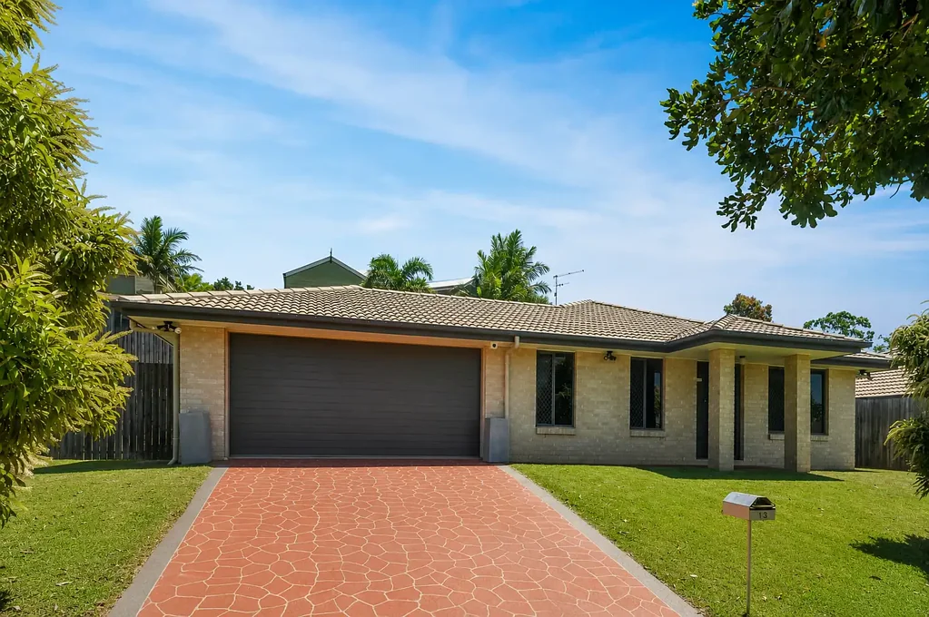 Stunning Family Home - Narangba