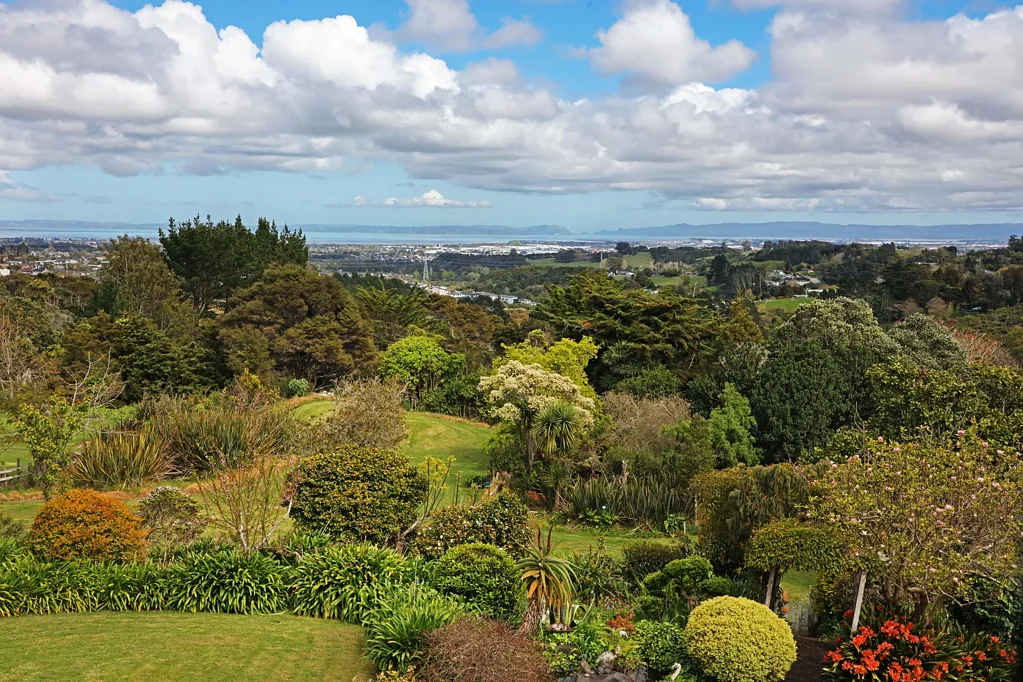 Totara Park 9053㎡大地，大型谷仓+水疗池，尽享壮丽景观，5分钟即上高速！ Big land, big barn, bigger views