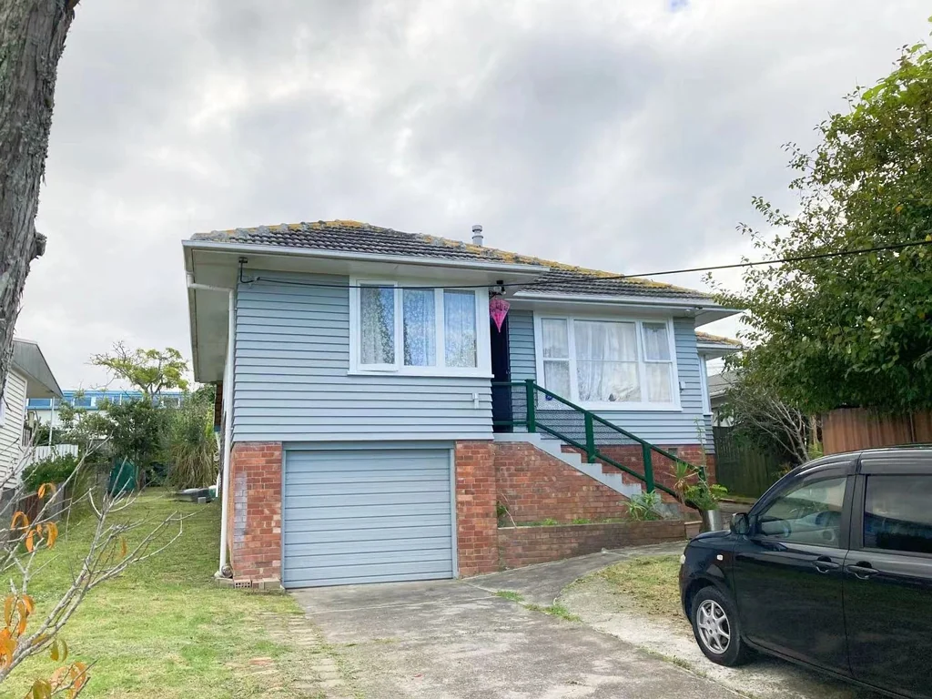 Fully fenced and gated family home