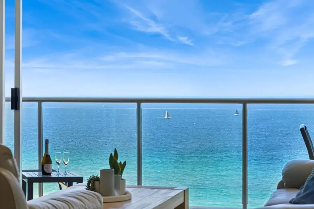 Broadbeach 2ਬੈੱਡਰੂਮ FRONT ROW VIEWS AND LIFESTYLE