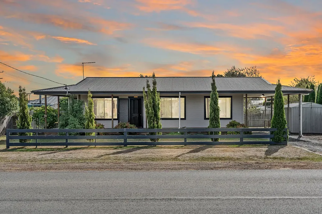 250 Flinders Street, Beauty Point, TAS 7270