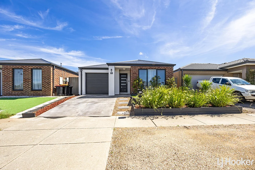 13 Perennial Drive, Kurunjang, VIC 3337