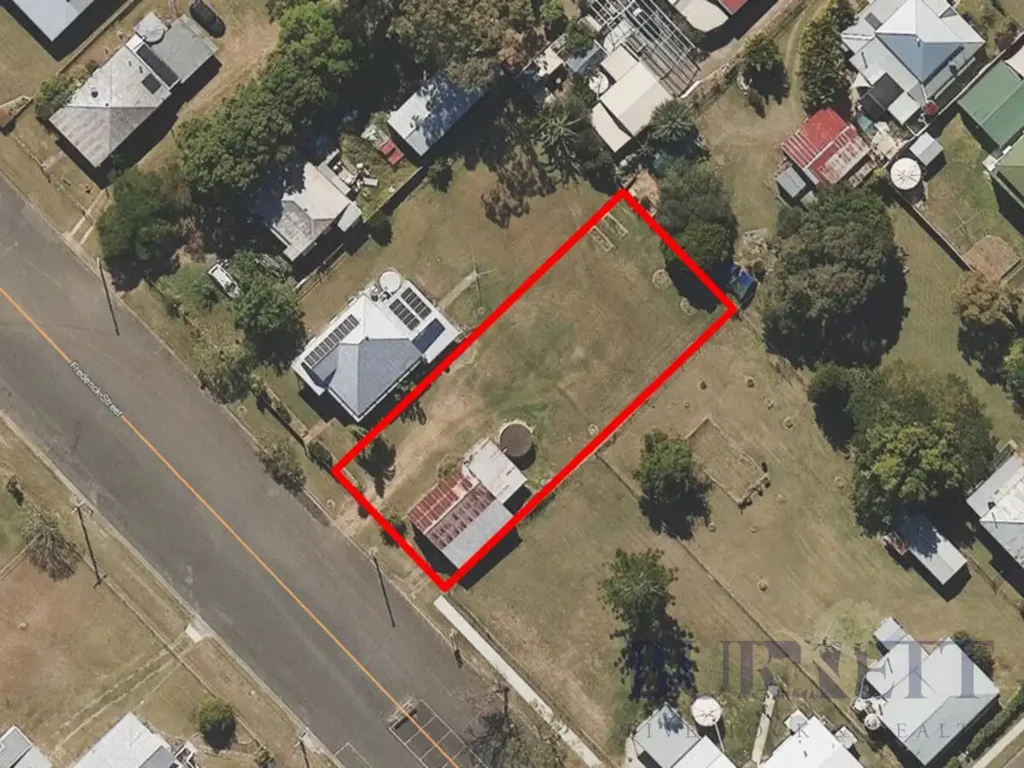 13a Frederick Street, Biggenden, QLD 4621