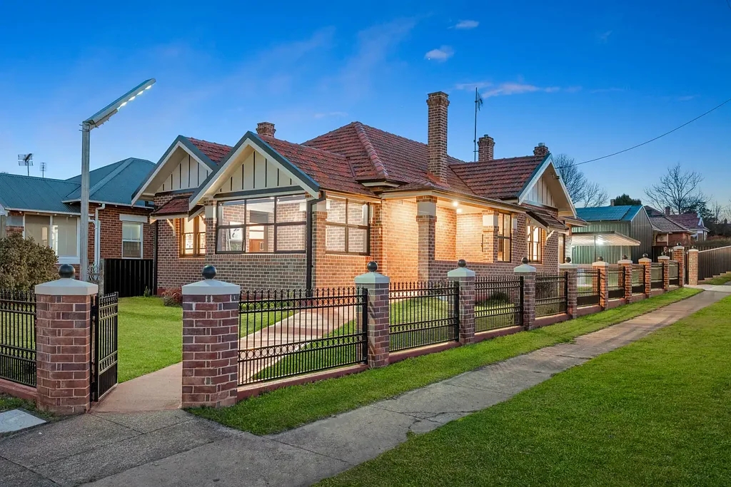 Crookwell 4ਬੈੱਡਰੂਮ Crookwell's Finest - A Landmark Residence Reimagined