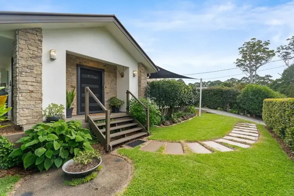 Tamborine Mountain 3غرفة نوم Prime Location, Modern Lifestyle with Effortless Comfort.