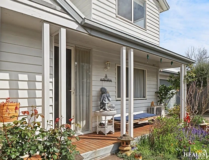 384A Maroondah Highway, Healesville, Yarra Valley, 3 Bedrooms, 2 Bathrooms, House