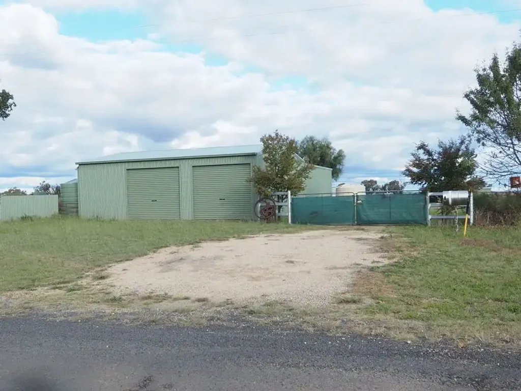 43 Adams Scrub Road, Delungra, NSW 2403