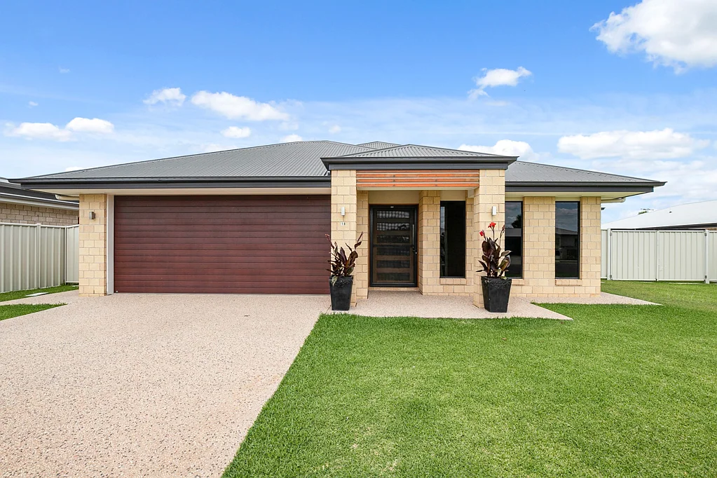 18 Wright Street, Emerald, QLD 4720