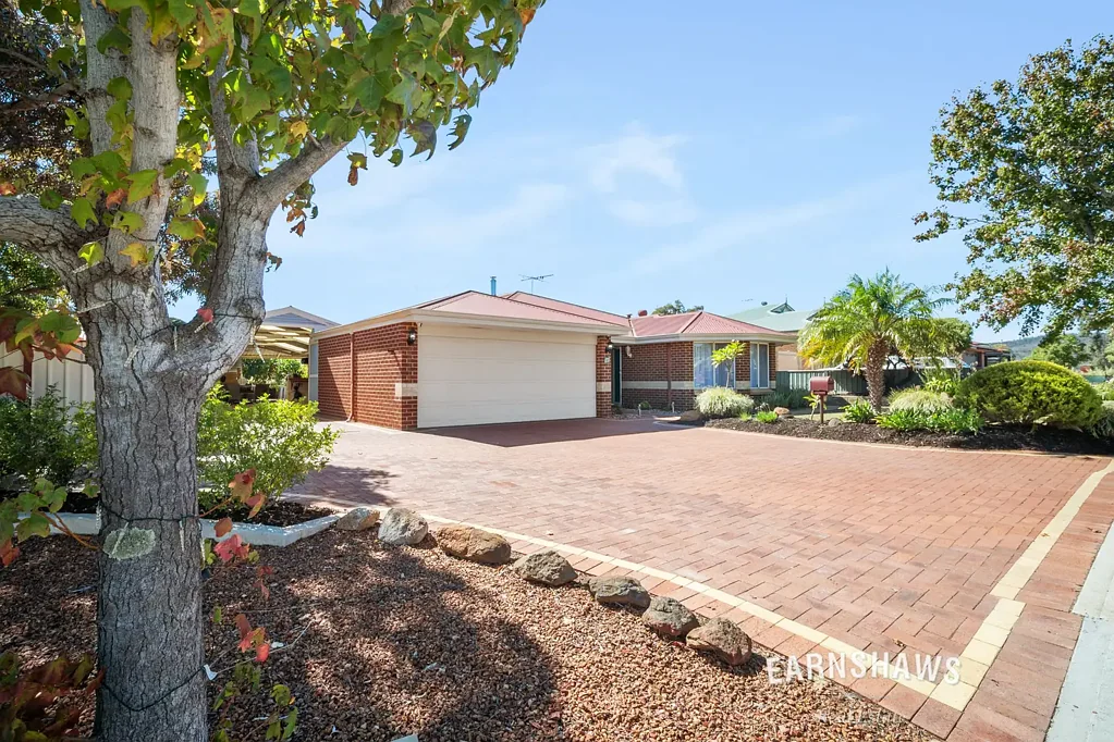11 Dongara Circle, Jane Brook, WA 6056