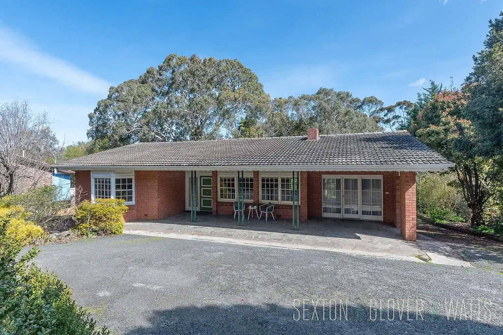 Mount Barker 4房  Stunning Character Home & Huge Allotment!