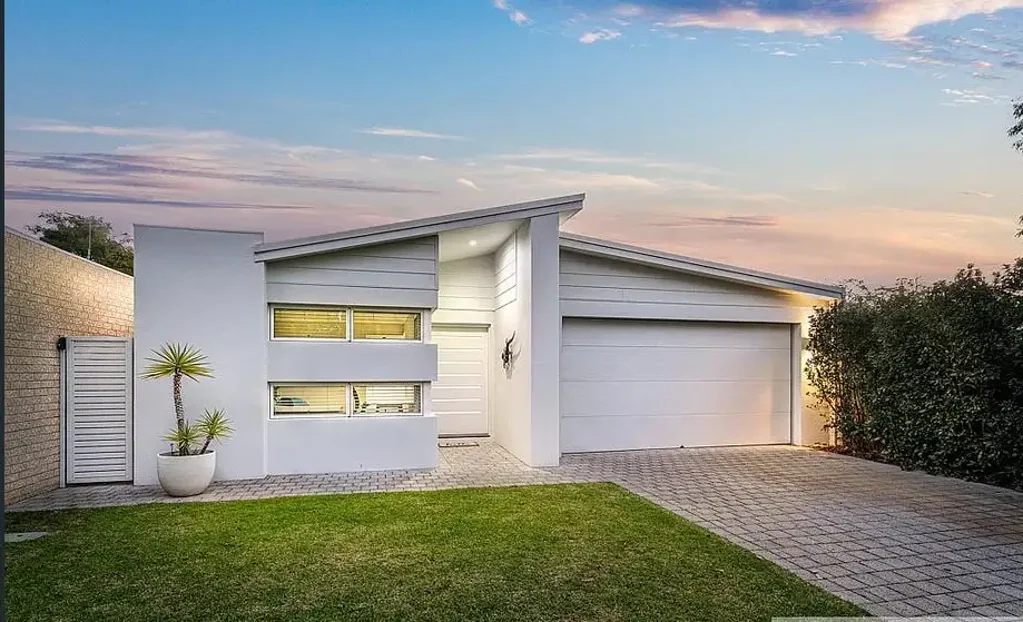 Dunsborough 5 Bedroom Some homes simply offer an address. Others offer a lifestyle