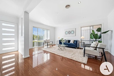8 oodgeroo Ave, Franklin, ACT 2913, 5 Schlafzimmer, 3 Badezimmer, House