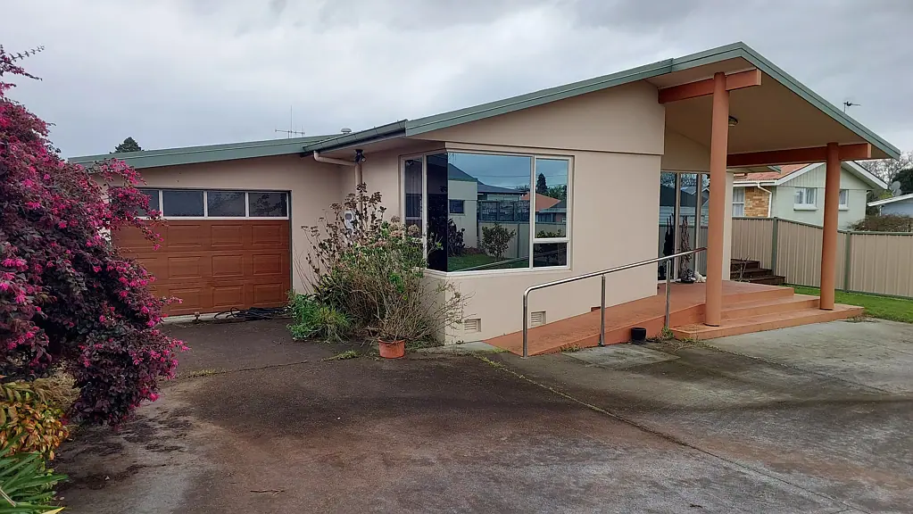 Te Awamutu 3ਬੈੱਡਰੂਮ A Home To Suit All Ages & An Easy Walk To Town
