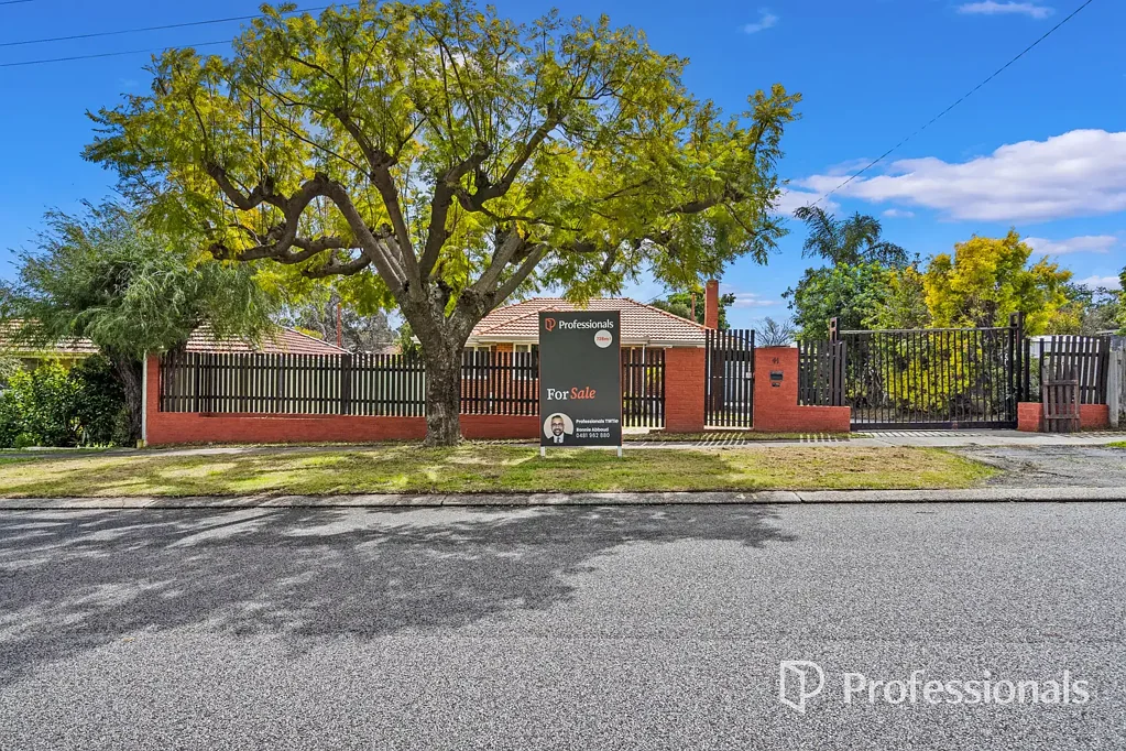 Balga 3Kwarto Charming 3 x 1 Home: Modern Renovations and Perfect for Entertaining!