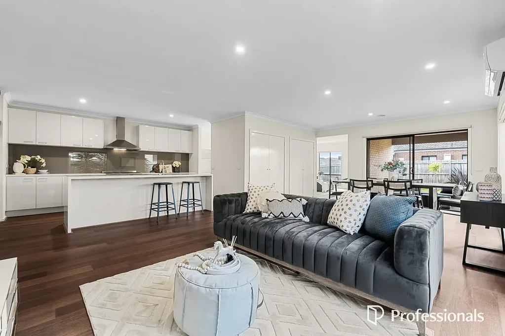 Cranbourne North 4房  Stunning Modern Residence in Cranbourne North