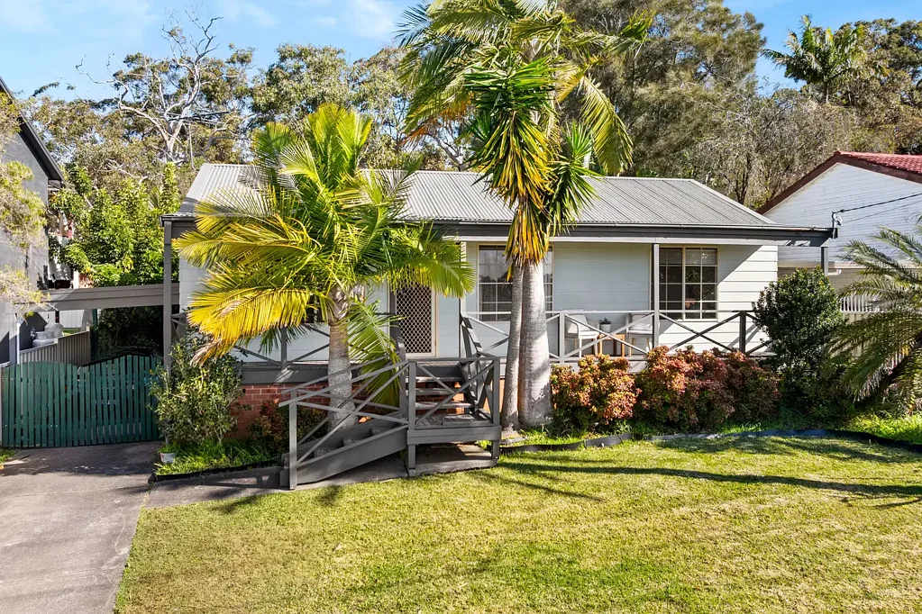 61 Yeramba Road, Summerland Point, NSW 2259