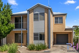 2/16 Skene Street, Kennington