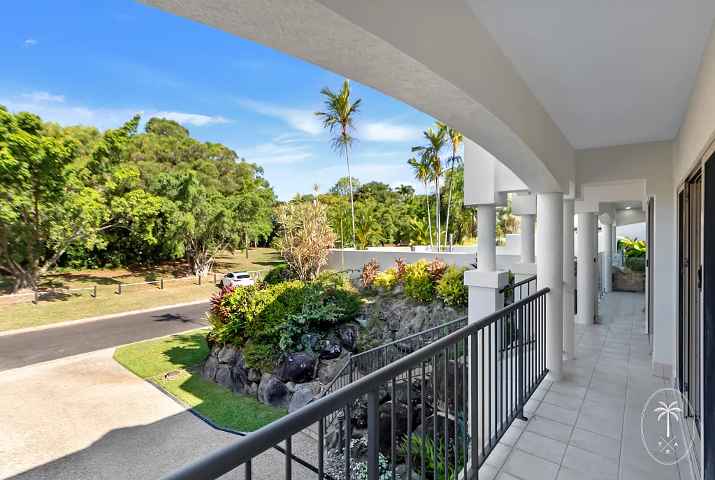 Palm Cove 4غرفة نوم Palm Cove's most sought after street.....