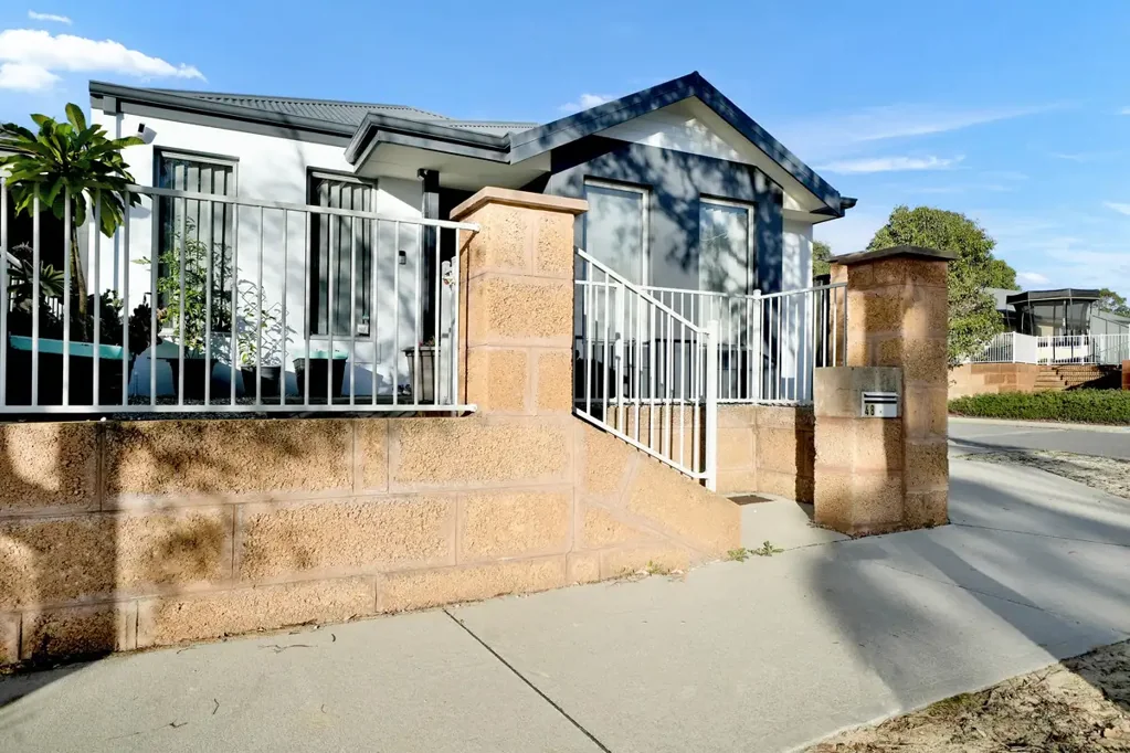 Banksia Grove 3部屋 Easy-Care Investment with elevated park views!
