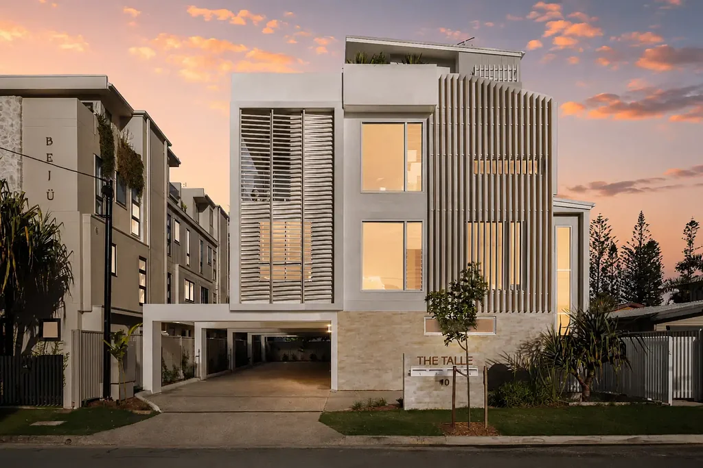 Burleigh Heads 3Kwarto Brand New Villa in Desirable Koala Park Location