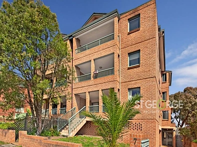 Penshurst 2Moenga Private Front Facing Top floor North/east - 116 sqm