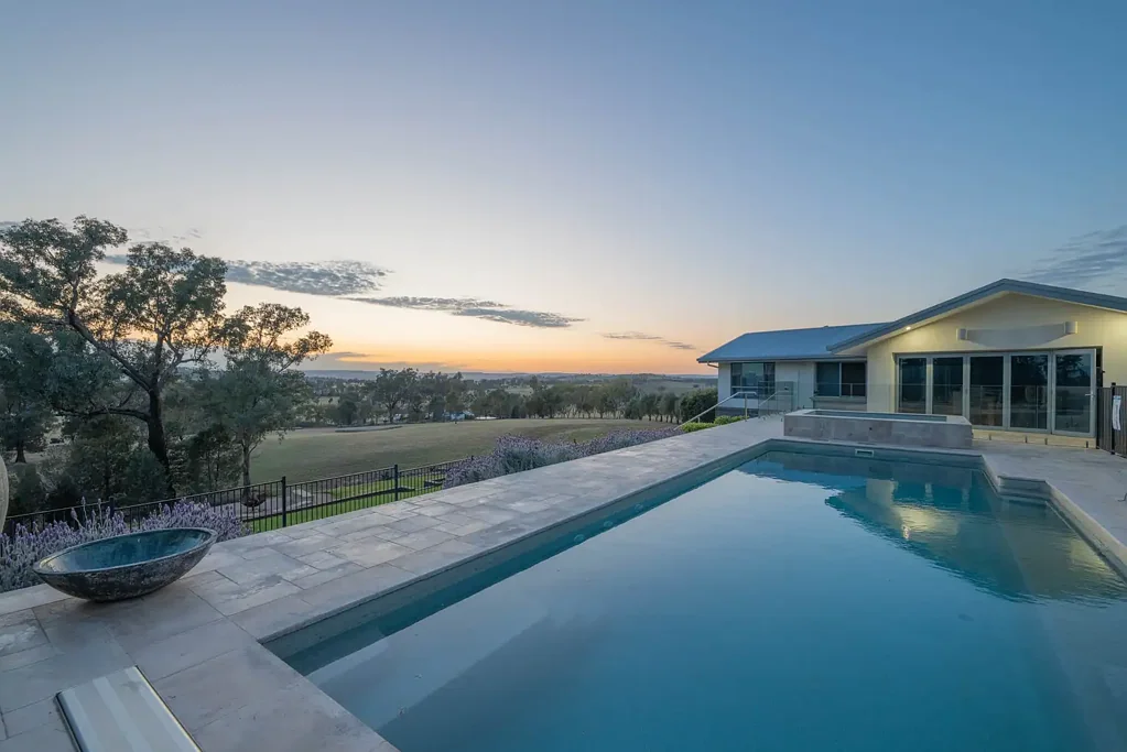 Parkes 5침실 'Olivilla' - The Ultimate Lifestyle Escape - Where Luxury Meets Elevated Country Living