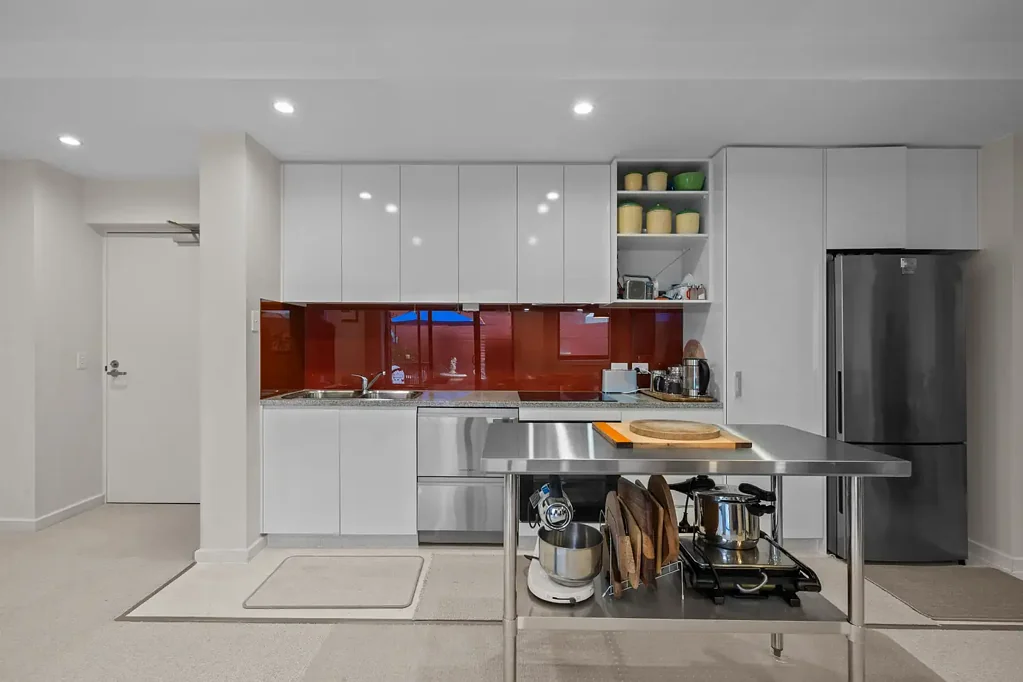 Hobart 1 Slaapkamer Inner-City Living with Rare Outdoor Space