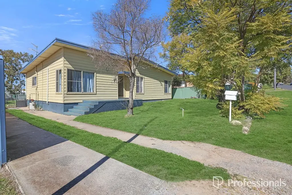 South Tamworth 3房  3 Bedroom House - South Tamworth