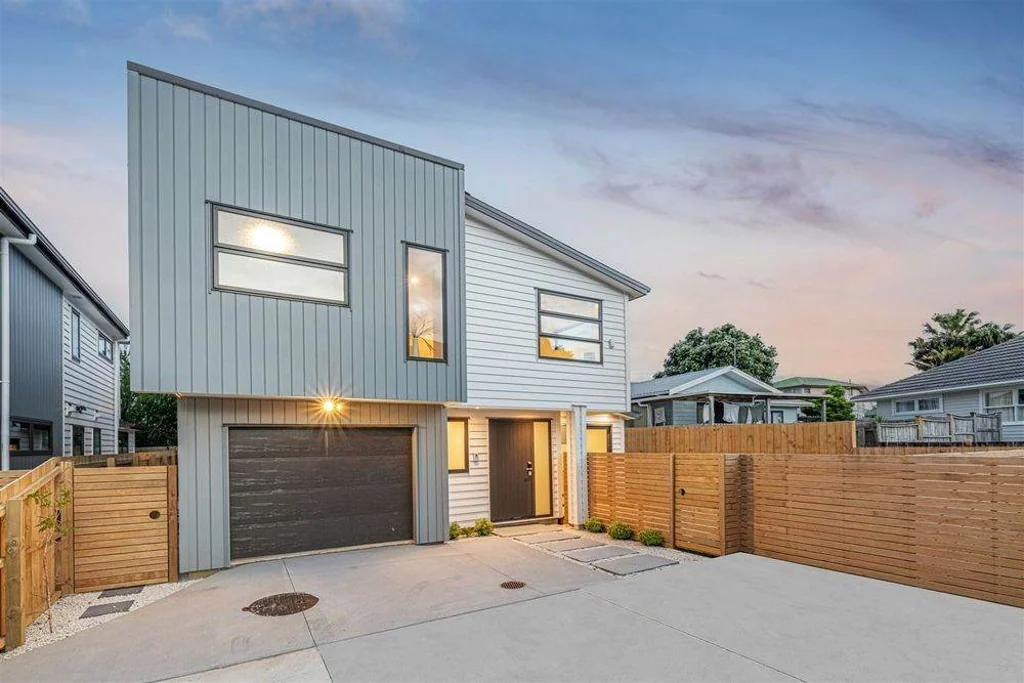 Your Dream Home Awaits in Te Atatu South!