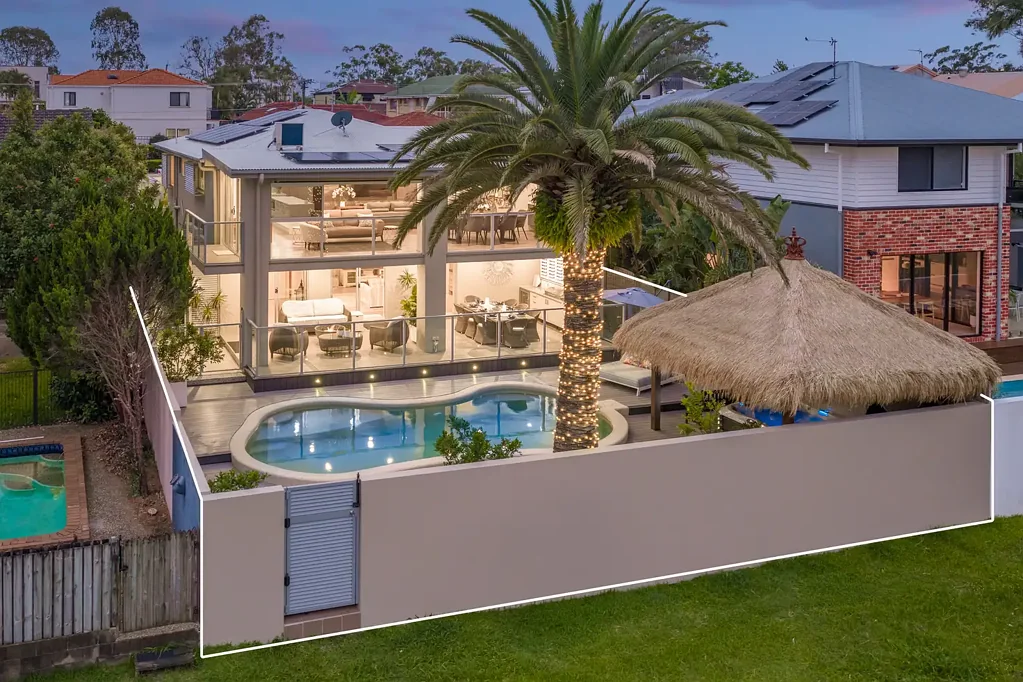 92 Bamboo Avenue, Bundall, QLD 4217