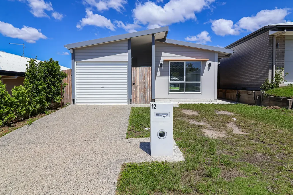 FAMILY HOME IN SOUGHT AFTER LOCATION - MOVE IN READY