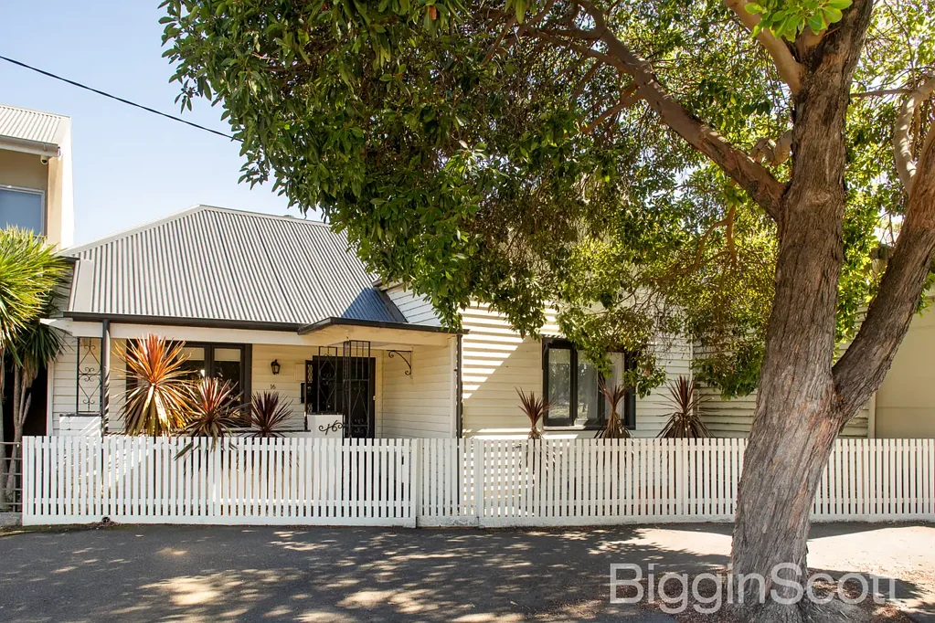 16 Byrne Street, Port Melbourne, VIC 3207