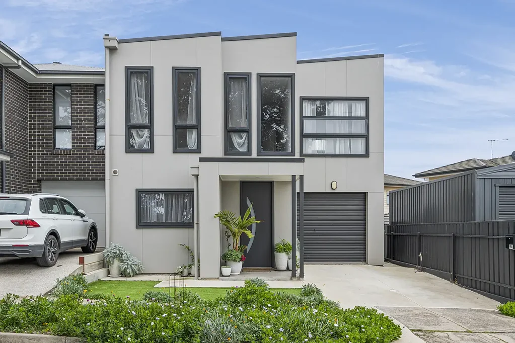 Christies Beach 4房  Contemporary Coastal Living, Just Moments from the Beach