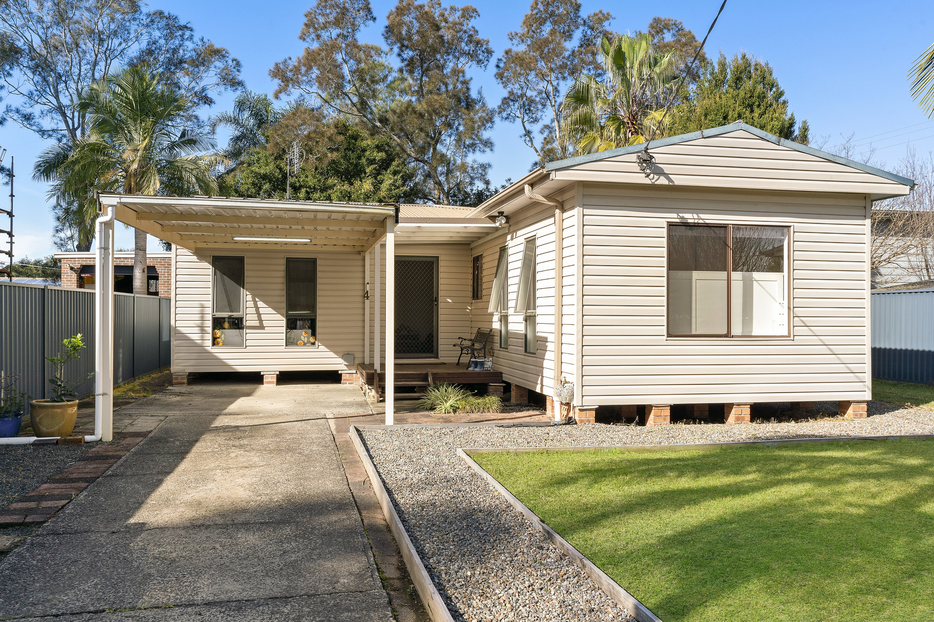 4 HENRY ST, CHITTAWAY POINT NSW 2261, 0房, 0浴, House