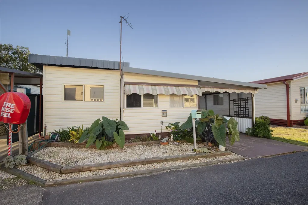 Fern Bay 2房  Low Maintenance Living for Over 50s in the Heart of Bayway Village