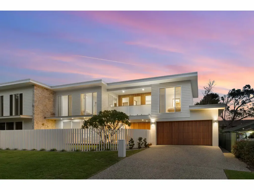 42 Colliton Parade, Forster, NSW 2428