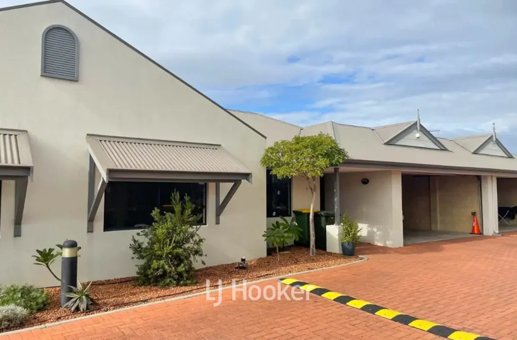 Fully Furnished Coastal Living - Secure, Low Maintenance & W