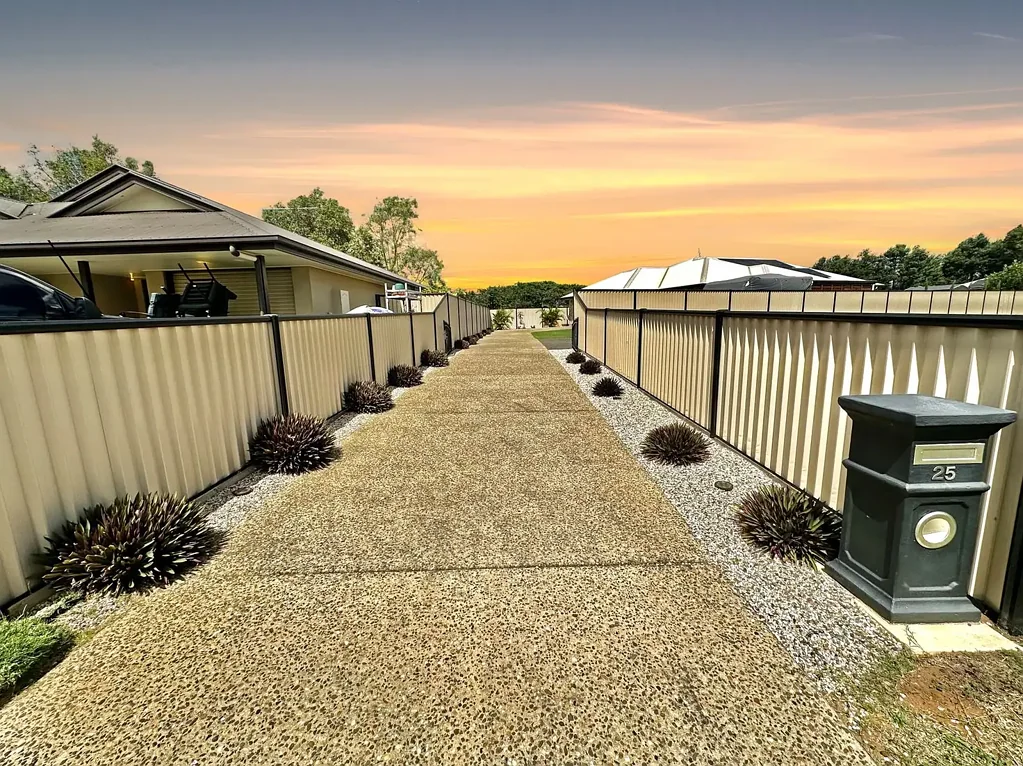 25. Skewis Street,, Chinchilla, QLD 4413