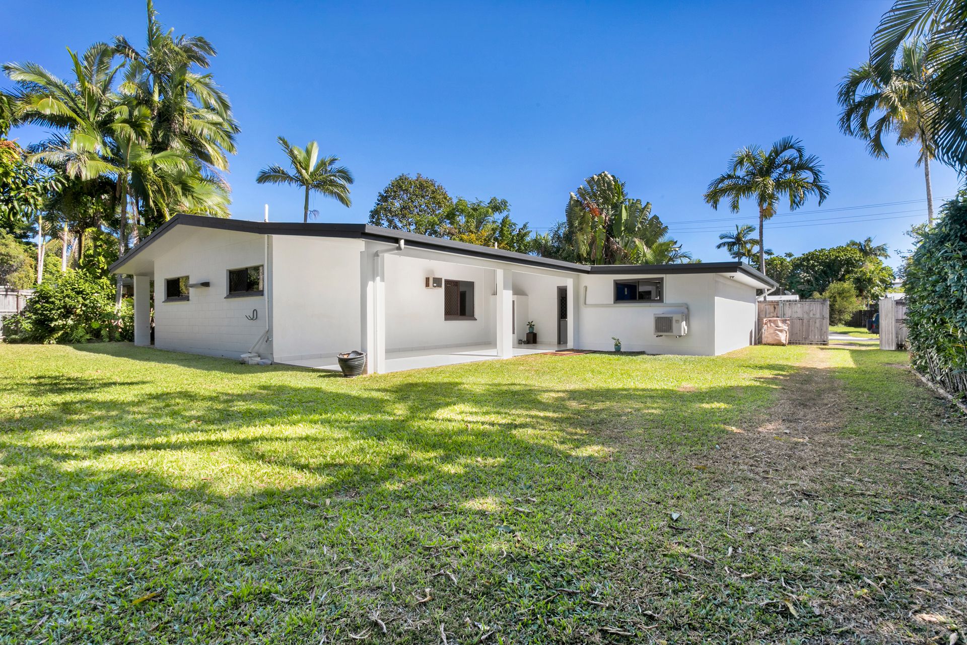 11 BULOLO CL, TRINITY BEACH QLD 4879, 0 રૂમ, 0 બાથરૂમ, House