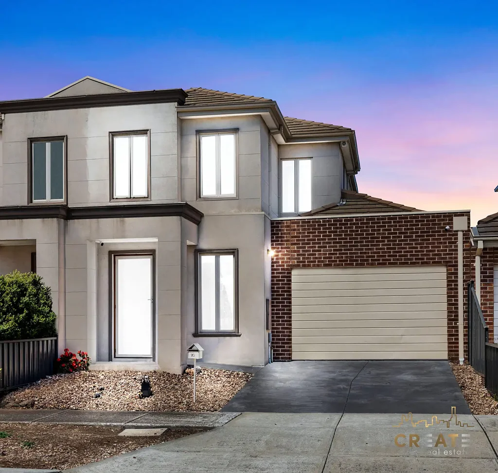 Sunshine West 4Kwarto INVEST IN UPSCALE LIVING IN SUNSHINE WEST