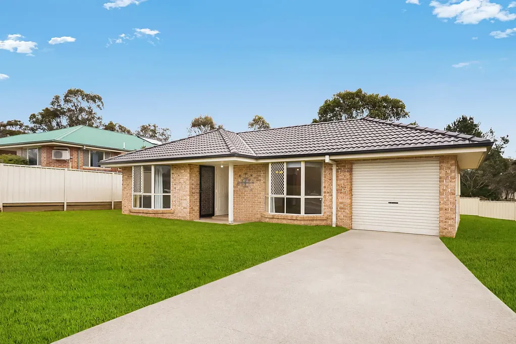 Spacious Four-Bedroom Family Home in a Quiet Cul-de-Sac