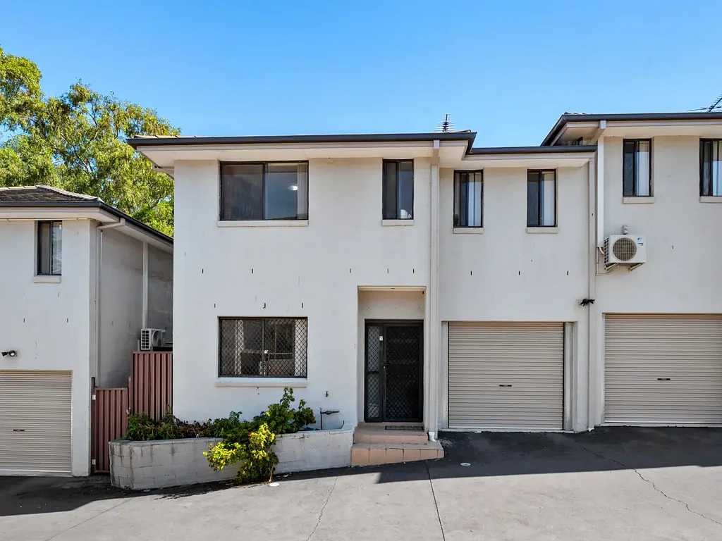 Macquarie Fields 3部屋 Spacious Townhouse in the Perfect Location